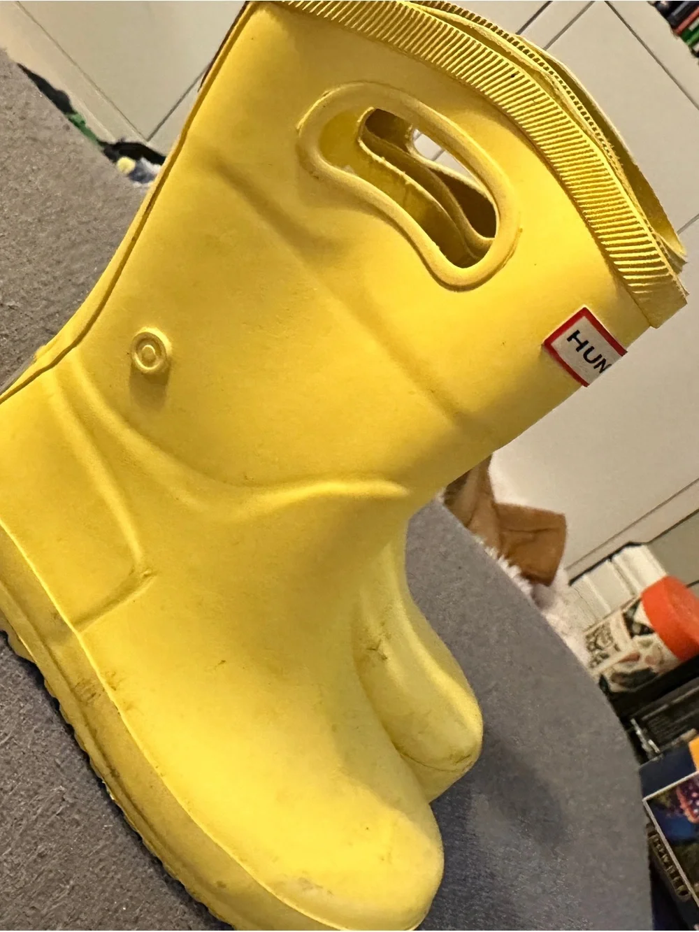 Hunter Kids Bright Yellow Pull-On Rain Boots with Handles